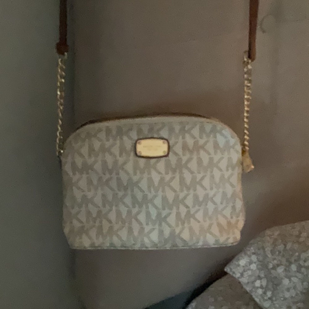 Michael kors pocketbook